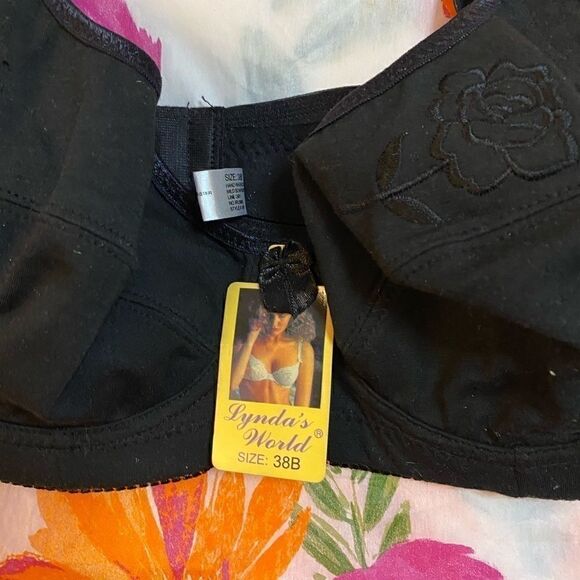 🥀Lynda’s world women’s embroidery fashion Bra 38B - Picture 9 of 13